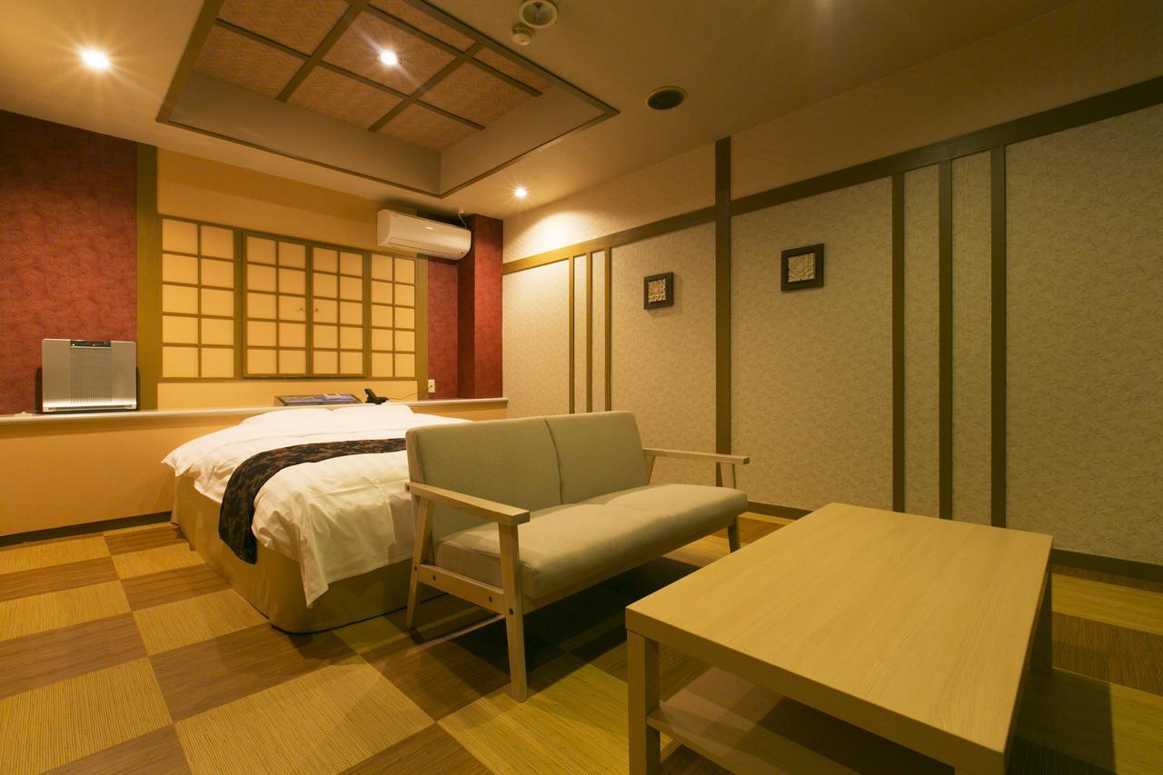 Hotel Atlantis Higashi Osaka (Adults Only) Екстериор снимка