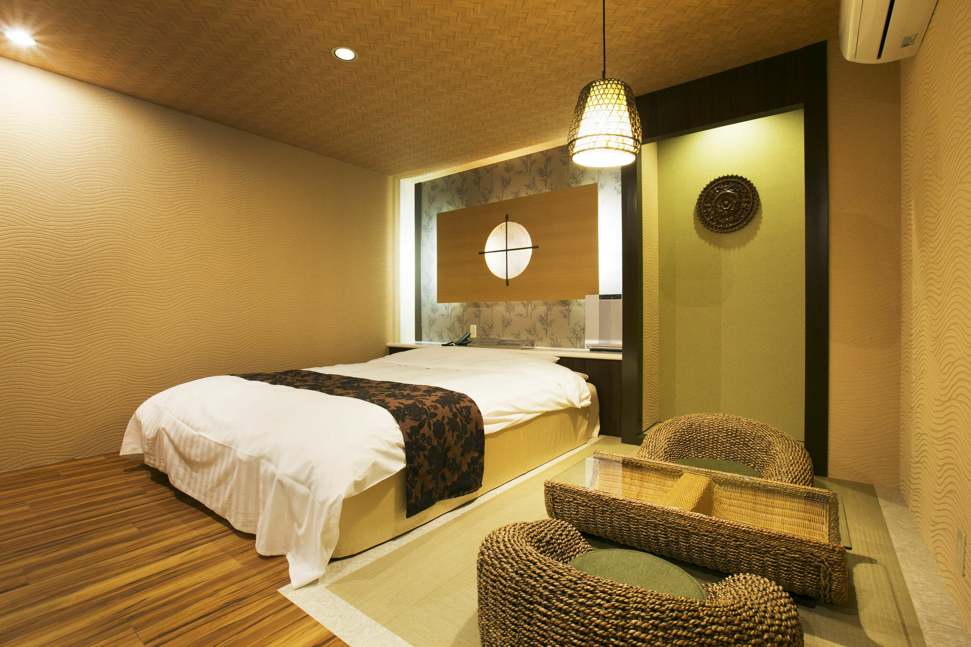 Hotel Atlantis Higashi Osaka (Adults Only) Екстериор снимка